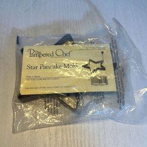 Pampered Chef Non-Stick Star Pancake Mold with Handle New in Original Package